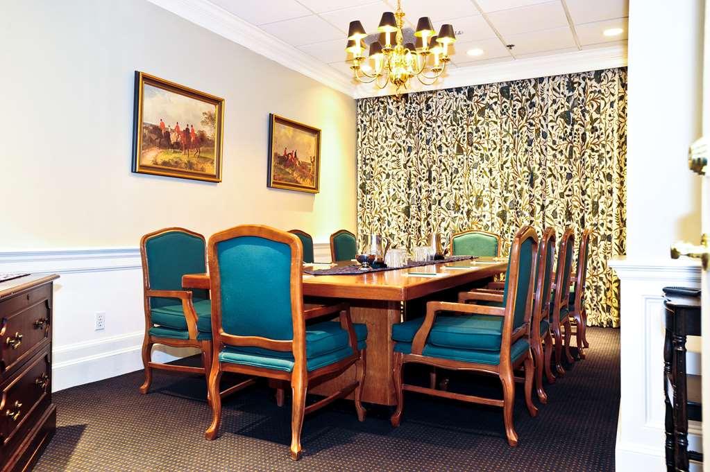 The Simsbury Inn Servicios foto